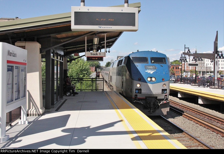 AMTK 166 arrives on train #55 Vermonter